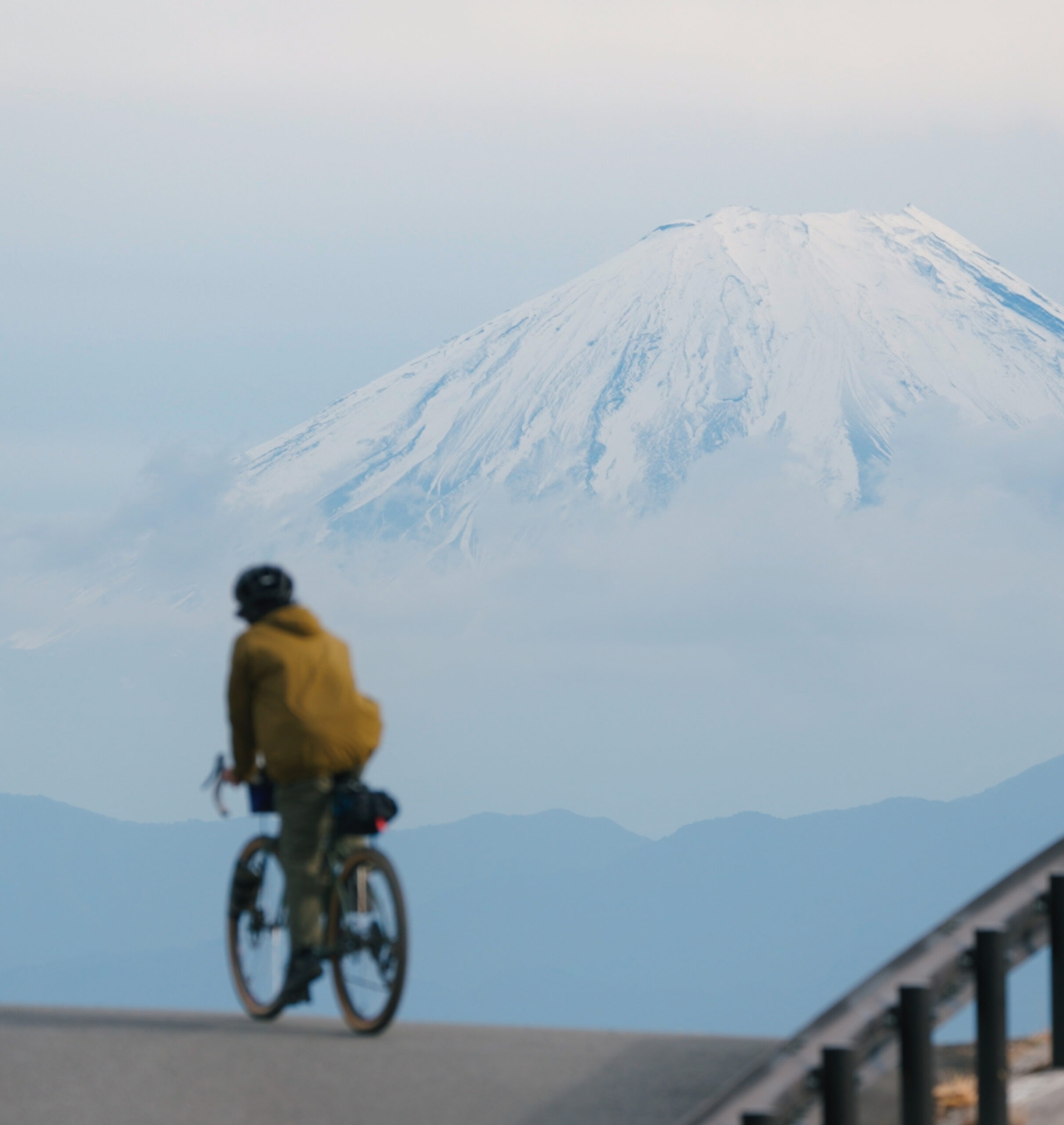 山梨バイクシーンのキーパーソンと、韮崎・北杜をライド